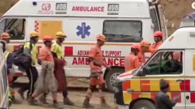 万博max印度北部邦新建隧道塌方41名工人被埋16天后获救